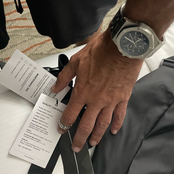 Mark Ryden across body/waist bag - Picture 6 of 8